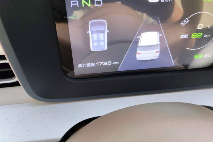 Used Wuling Hongguang MINIEV 2024 3rd Generation 215km Advanced Version Odometer Close Up