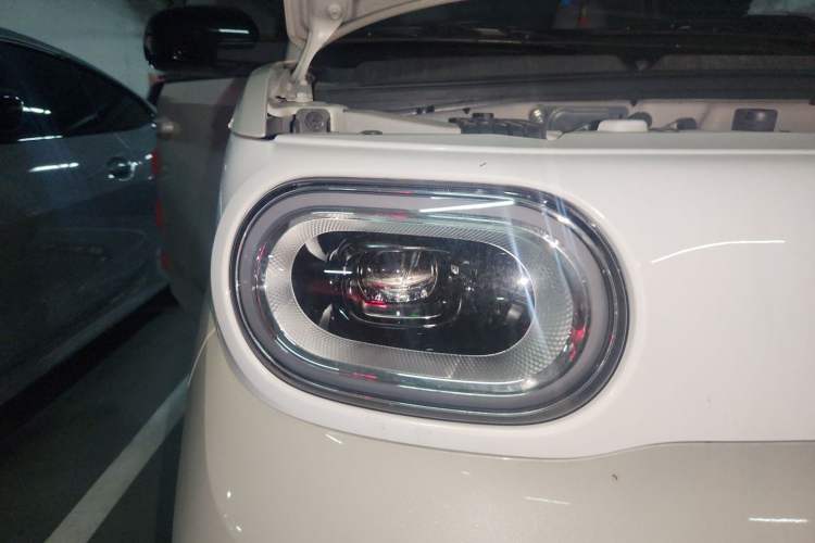 Used Wuling Hongguang MINIEV 2024 3rd Generation 215km Youth Edition Right Front Headlight