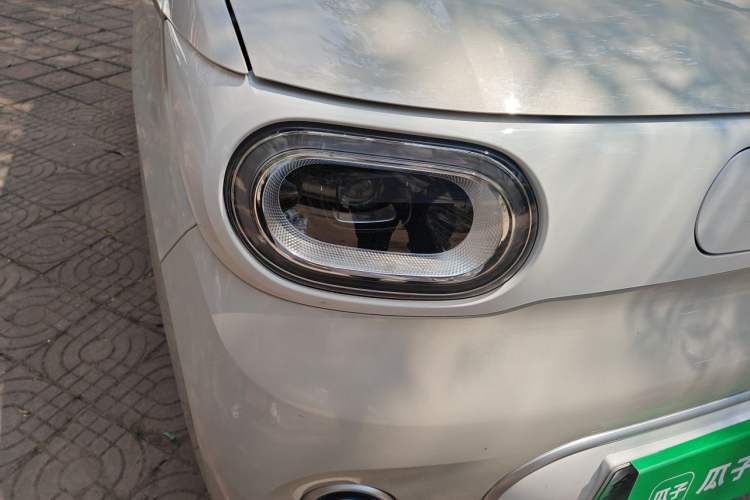 Used Wuling Hongguang MINIEV 2024 3rd Generation 215km Youth Edition Right Front Headlight