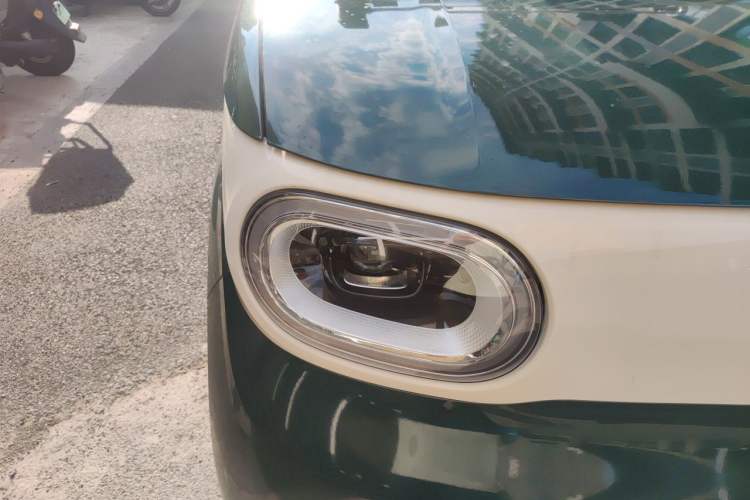 Used Wuling Hongguang MINIEV 2024 3rd Generation 215km Youth Edition Right Front Headlight