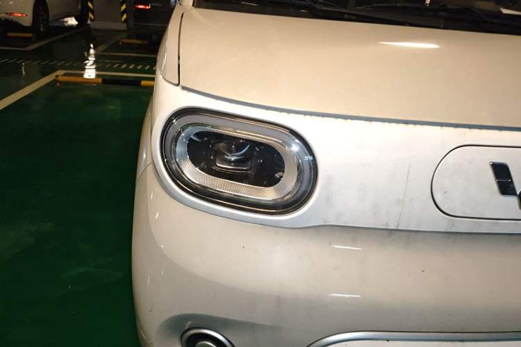 Used Wuling Hongguang MINIEV 2024 3rd Generation 215km Youth Edition Right Front Headlight