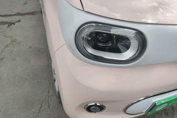 Used Wuling Hongguang MINIEV 2024 3rd Generation 215km Advanced Version Right Front Headlight