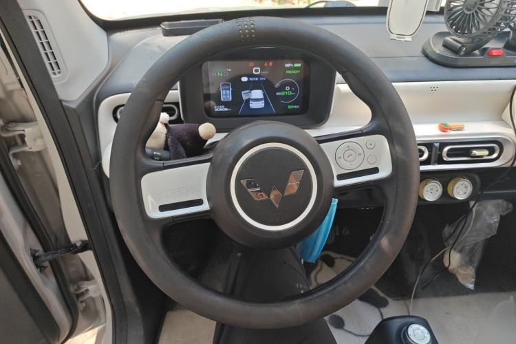 Used Wuling Hongguang MINIEV 2024 3rd Generation 215km Youth Edition Steering Wheel
