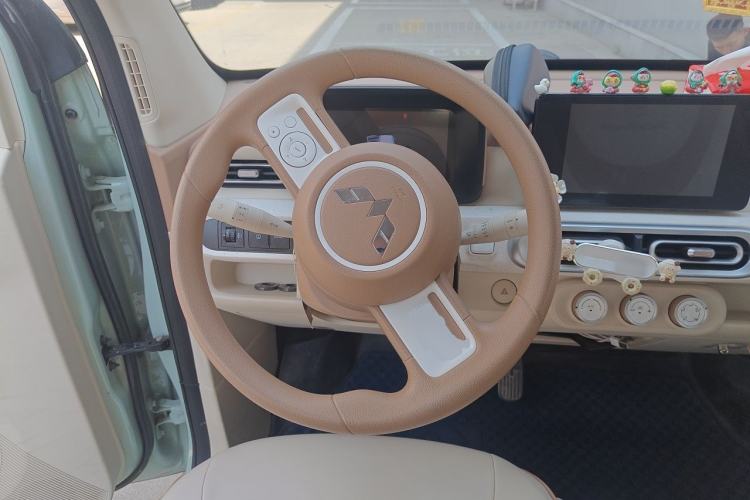 Used Wuling Hongguang MINIEV 2024 3rd Generation 215km Advanced Version Steering Wheel