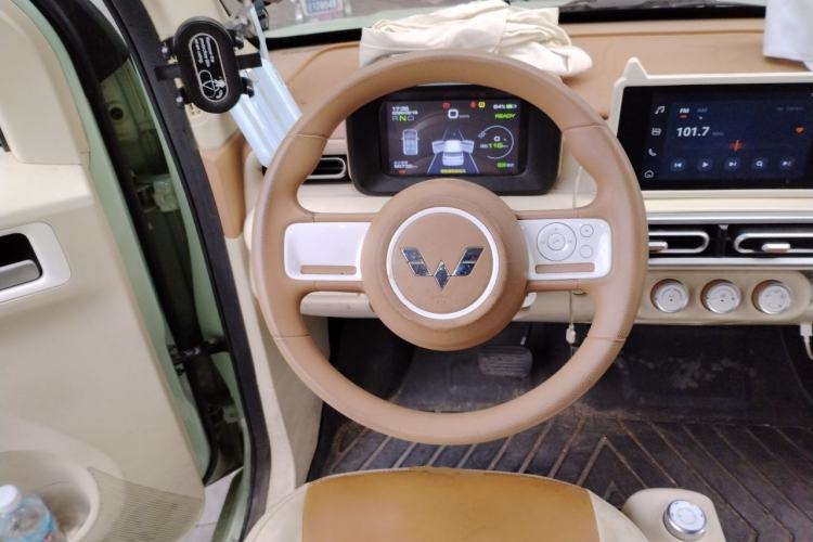 Used Wuling Hongguang MINIEV 2024 3rd Generation 215km Advanced Version Steering Wheel