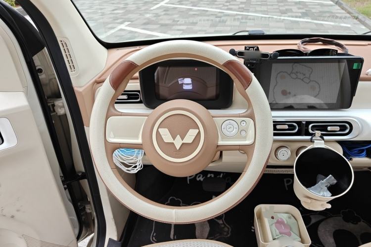 Used Wuling Hongguang MINIEV 2024 3rd Generation 215km Advanced Version Steering Wheel