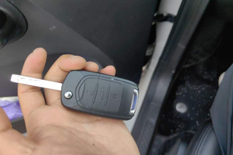 Used Wuling Hongguang MINIEV 2024 3rd Generation 215km Youth Edition Vehicle Key