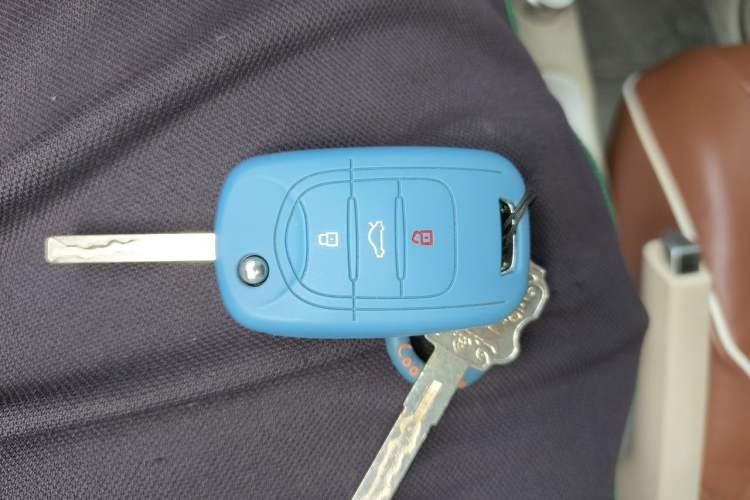 Used Wuling Hongguang MINIEV 2024 3rd Generation 215km Youth Edition Vehicle Key