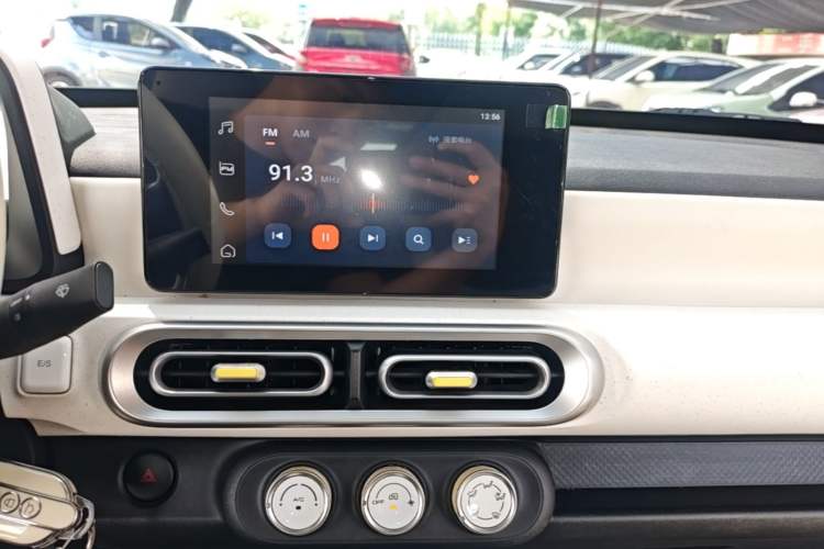 Used Wuling Hongguang MINIEV 2024 3rd Generation 215km Advanced Version Audio And AC Panel