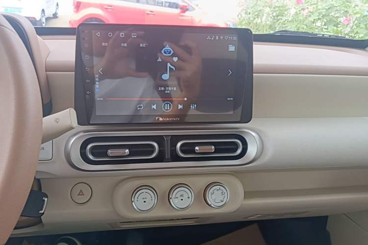 Used Wuling Hongguang MINIEV 2024 3rd Generation 215km Youth Edition Audio And AC Panel