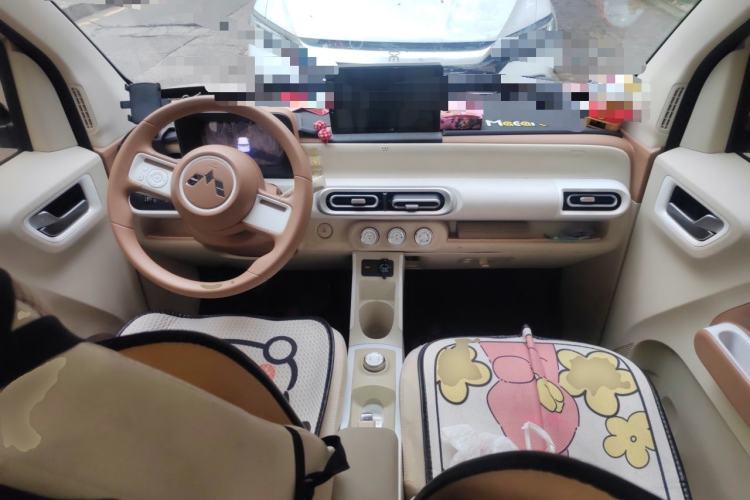 Used Wuling Hongguang MINIEV 2024 3rd Generation 215km Youth Edition Center Console