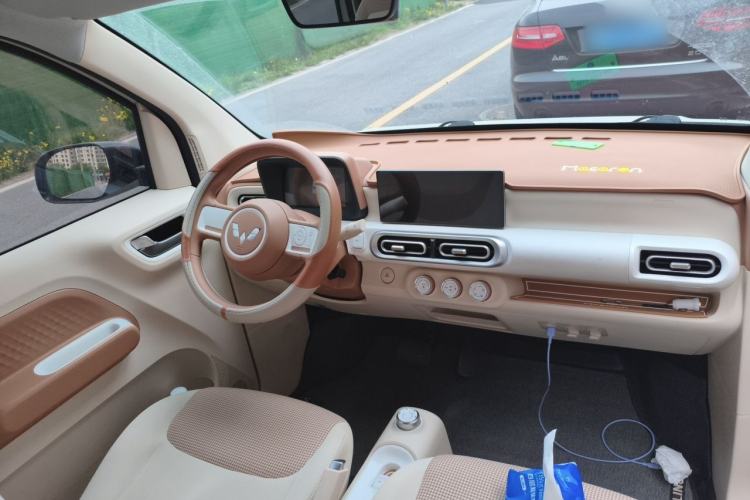 Used Wuling Hongguang MINIEV 2024 3rd Generation 215km Advanced Version Center Console