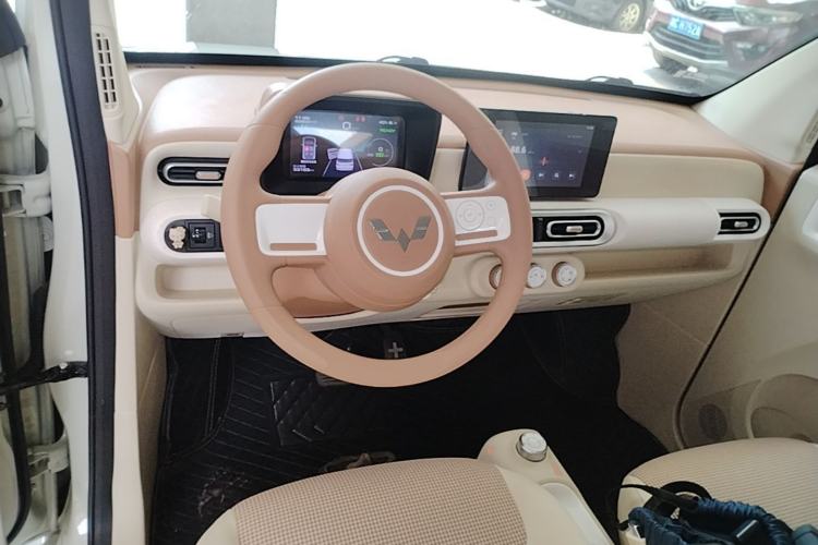 Used Wuling Hongguang MINIEV 2024 3rd Generation 215km Advanced Version Center Console