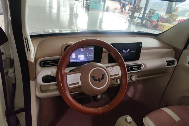 Used Wuling Hongguang MINIEV 2024 3rd Generation 215km Advanced Version Center Console