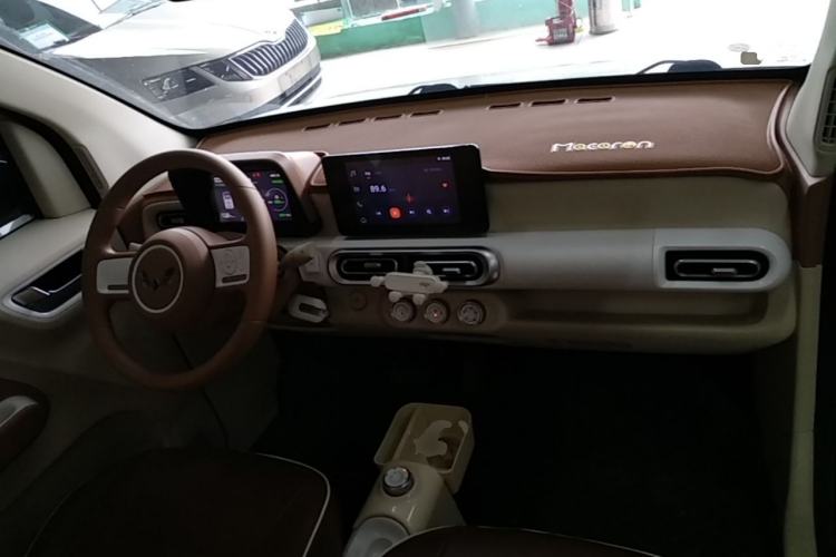 Used Wuling Hongguang MINIEV 2024 3rd Generation 215km Advanced Version Center Console