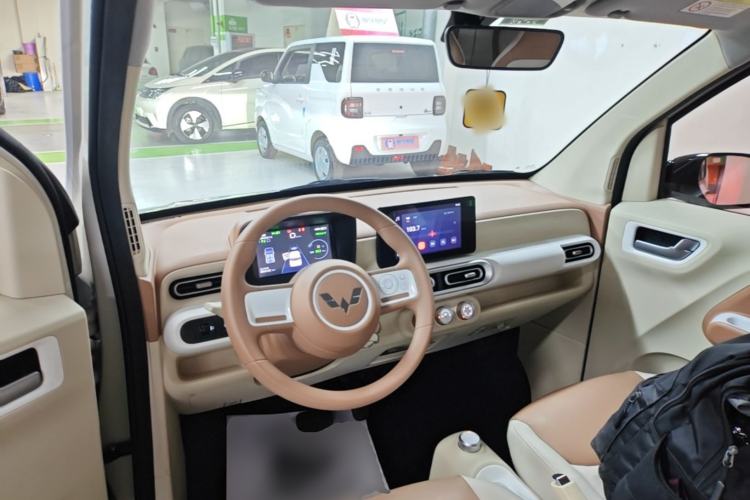 Used Wuling Hongguang MINIEV 2024 3rd Generation 215km Advanced Version Center Console