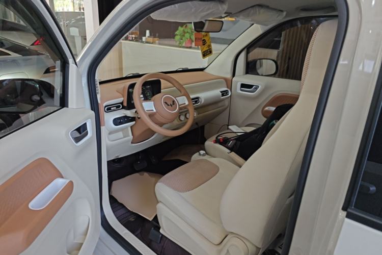 Used Wuling Hongguang MINIEV 2024 3rd Generation 215km Youth Edition Driver Seat