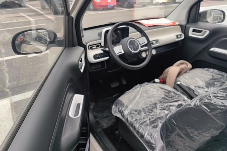 Used Wuling Hongguang MINIEV 2024 3rd Generation 215km Youth Edition Driver Seat