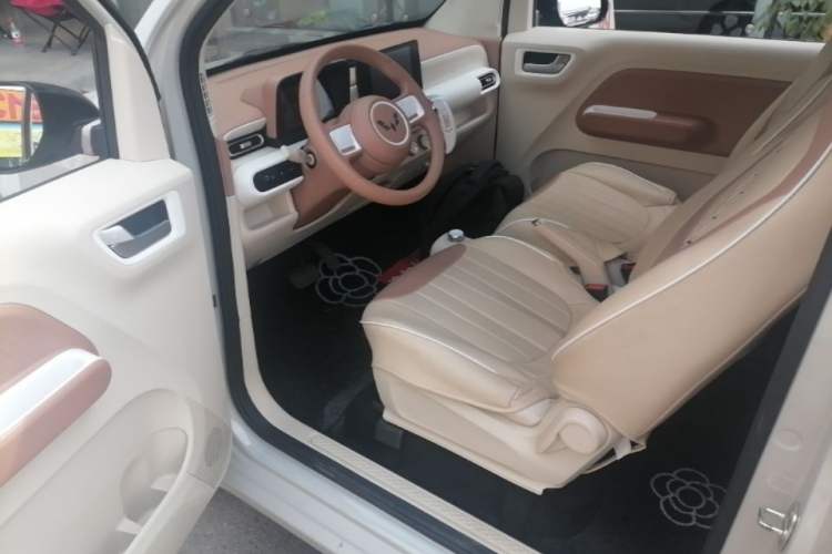 Used Wuling Hongguang MINIEV 2024 3rd Generation 215km Advanced Version Driver Seat