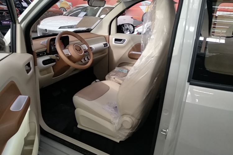 Used Wuling Hongguang MINIEV 2024 3rd Generation 215km Youth Edition Driver Seat