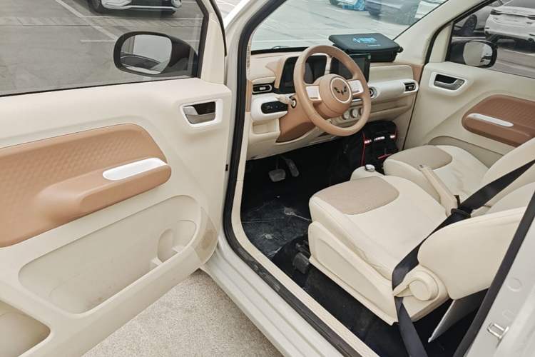 Used Wuling Hongguang MINIEV 2024 3rd Generation 215km Advanced Version Driver Seat