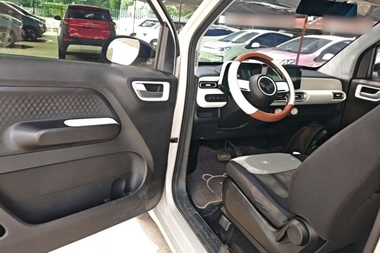 Used Wuling Hongguang MINIEV 2024 3rd Generation 215km Advanced Version Driver Seat