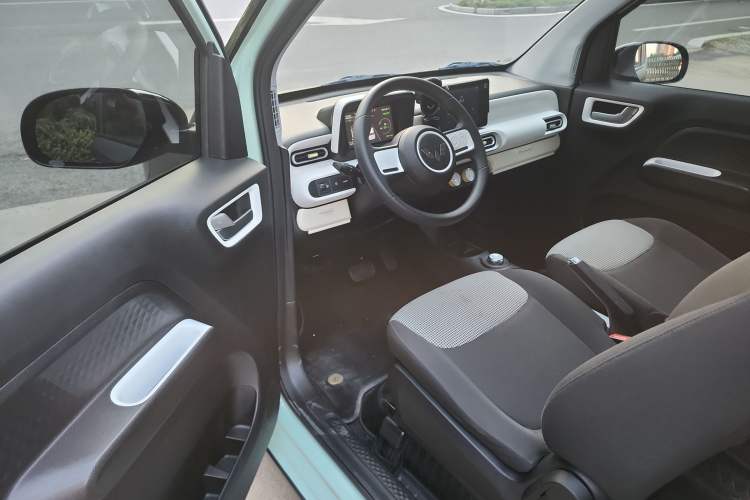 Used Wuling Hongguang MINIEV 2024 3rd Generation 215km Advanced Version Driver Seat
