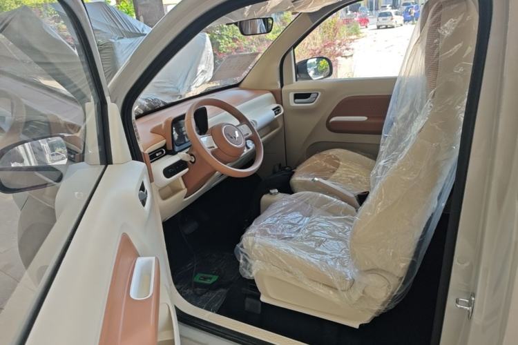 Used Wuling Hongguang MINIEV 2024 3rd Generation 215km Youth Edition Driver Seat