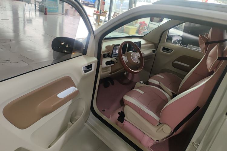 Used Wuling Hongguang MINIEV 2024 3rd Generation 215km Advanced Version Driver Seat