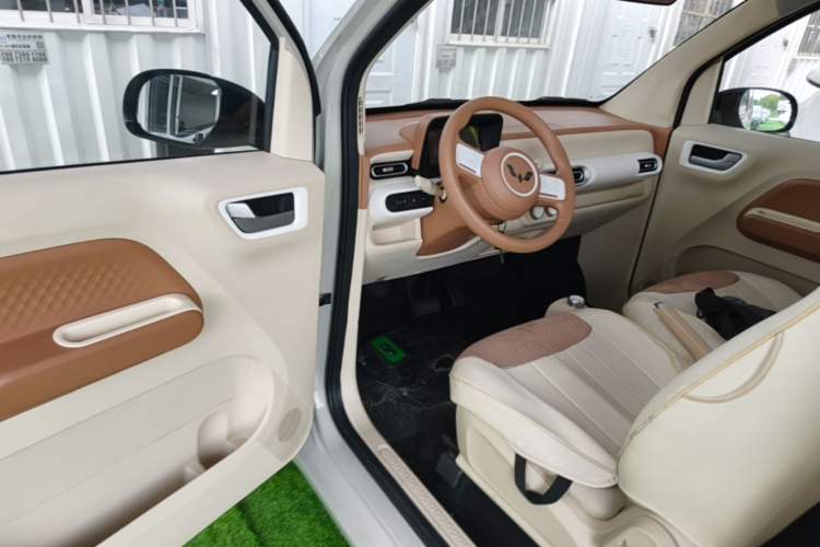 Used Wuling Hongguang MINIEV 2024 3rd Generation 215km Youth Edition Driver Seat