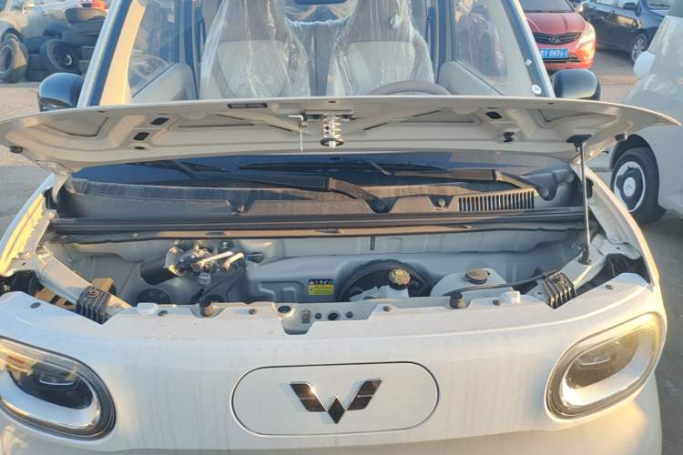 Used Wuling Hongguang MINIEV 2024 3rd Generation 215km Youth Edition Engine Bay