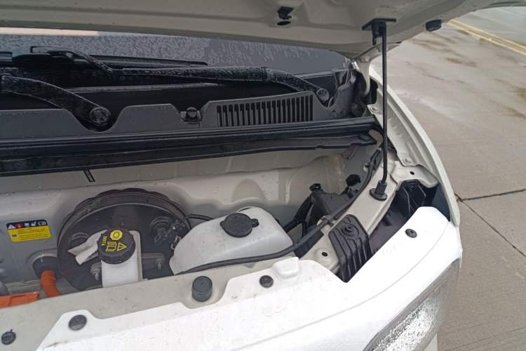 Used Wuling Hongguang MINIEV 2024 3rd Generation 215km Youth Edition Engine Bay Left