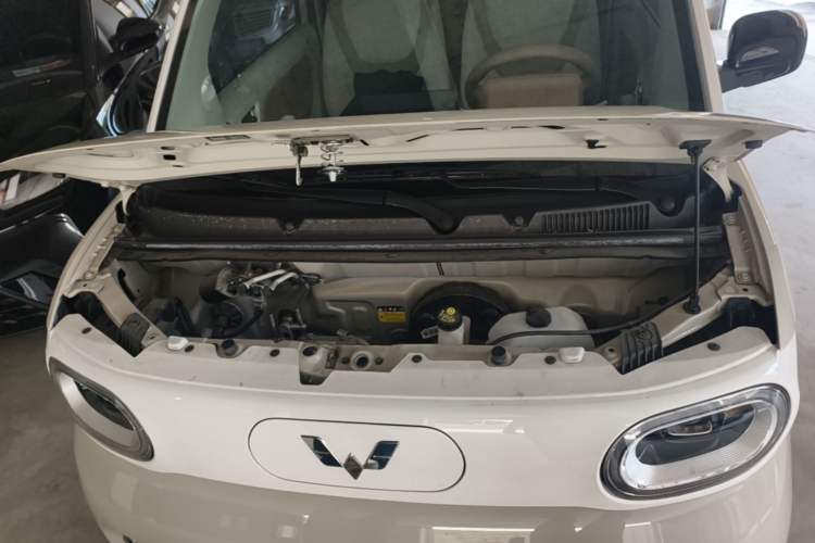Used Wuling Hongguang MINIEV 2024 3rd Generation 215km Advanced Version Engine Bay