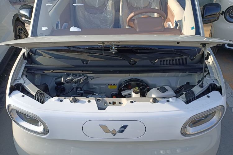 Used Wuling Hongguang MINIEV 2024 3rd Generation 215km Youth Edition Engine Bay