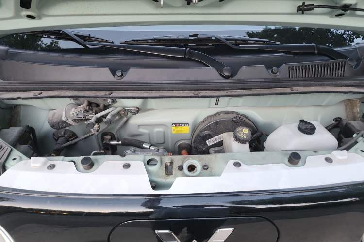 Used Wuling Hongguang MINIEV 2024 3rd Generation 215km Advanced Version Engine Bay