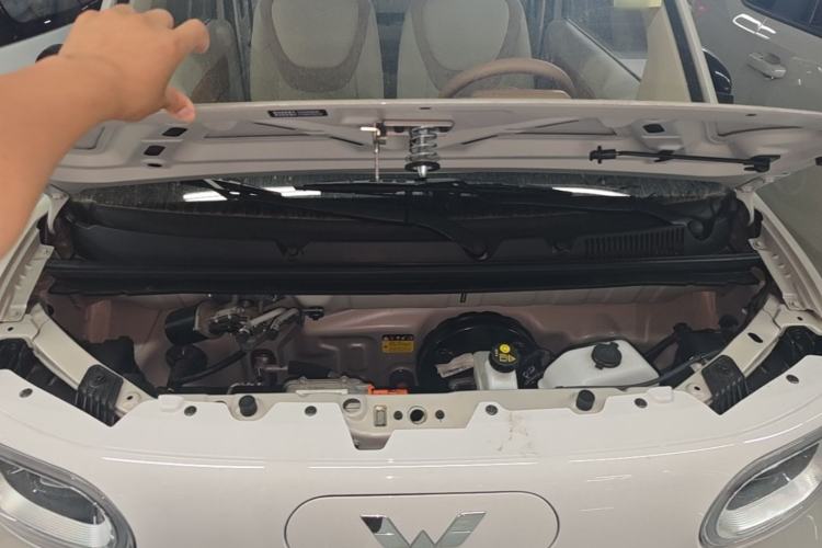 Used Wuling Hongguang MINIEV 2024 3rd Generation 215km Youth Edition Engine Bay