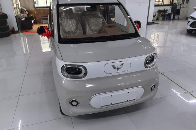 Used Wuling Hongguang MINIEV 2024 3rd Generation 215km Youth Edition Exterior 1
