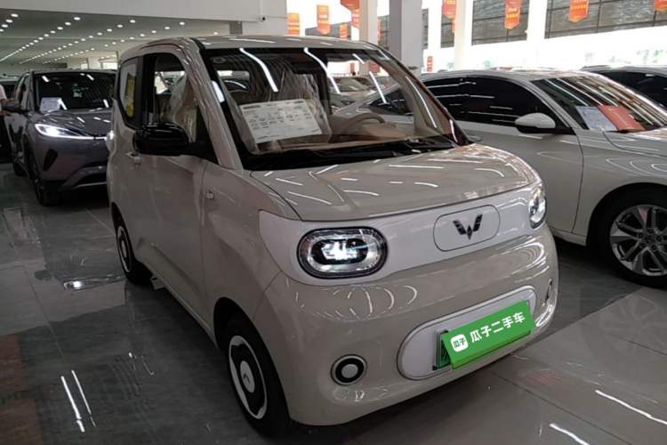 Used Wuling Hongguang MINIEV 2024 3rd Generation 215km Youth Edition Exterior 1