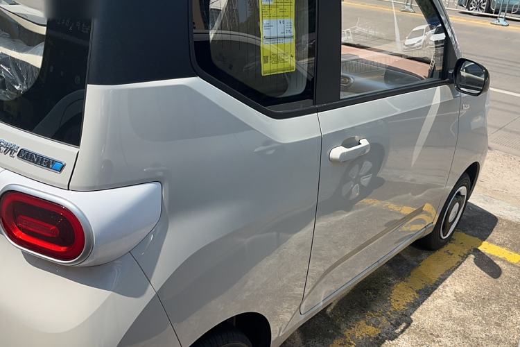 Used Wuling Hongguang MINIEV 2024 3rd Generation 215km Youth Edition Exterior 3