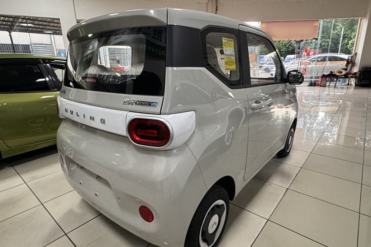 Used Wuling Hongguang MINIEV 2024 3rd Generation 215km Youth Edition Exterior 3