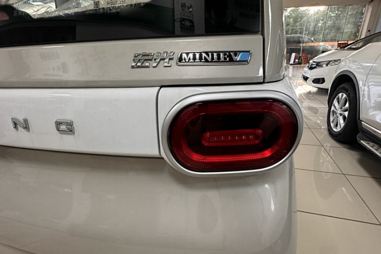 Used Wuling Hongguang MINIEV 2024 3rd Generation 215km Youth Edition Exterior 4