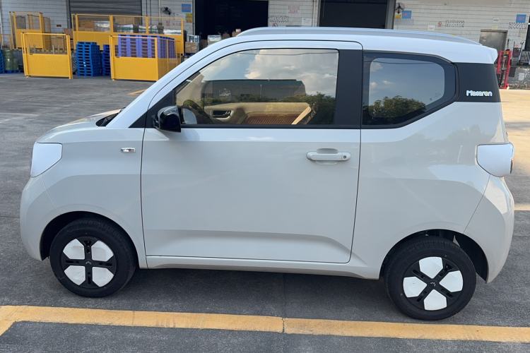 Used Wuling Hongguang MINIEV 2024 3rd Generation 215km Advanced Version Exterior 5