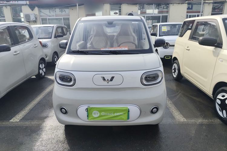 Used Wuling Hongguang MINIEV 2024 3rd Generation 215km Youth Edition Front