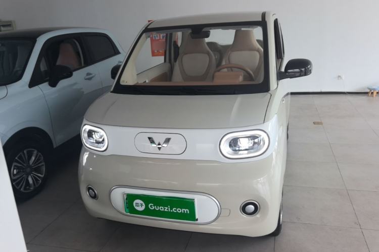 Used Wuling Hongguang MINIEV 2024 3rd Generation 215km Youth Edition Front