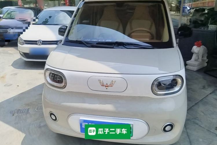 Used Wuling Hongguang MINIEV 2024 3rd Generation 215km Youth Edition Front