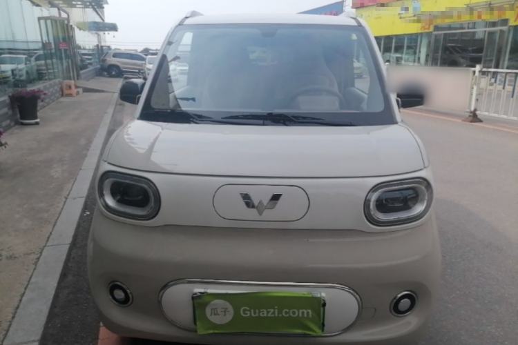 Used Wuling Hongguang MINIEV 2024 3rd Generation 215km Advanced Version Front