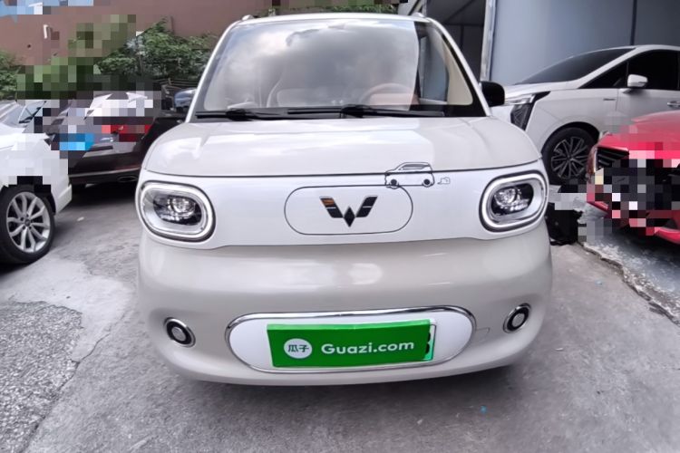 Used Wuling Hongguang MINIEV 2024 3rd Generation 215km Advanced Version Front