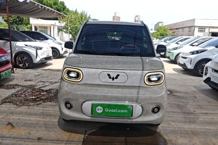 Used Wuling Hongguang MINIEV 2024 3rd Generation 215km Advanced Version Front