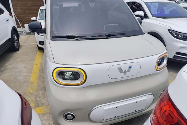 Used Wuling Hongguang MINIEV 2024 3rd Generation 215km Youth Edition Front