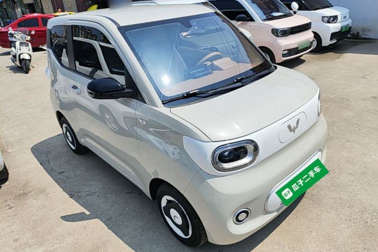 Used Wuling Hongguang MINIEV 2024 3rd Generation 215km Youth Edition Front Right 45 Deg